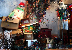 holiday-decoration-fails-jumbled-mess